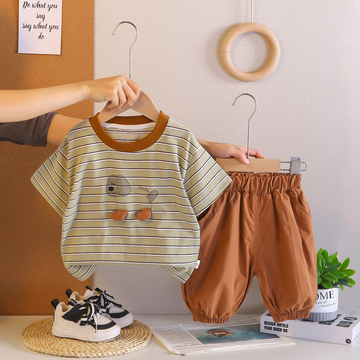 Conjunto Infantil Riscas Manga Curta Verão